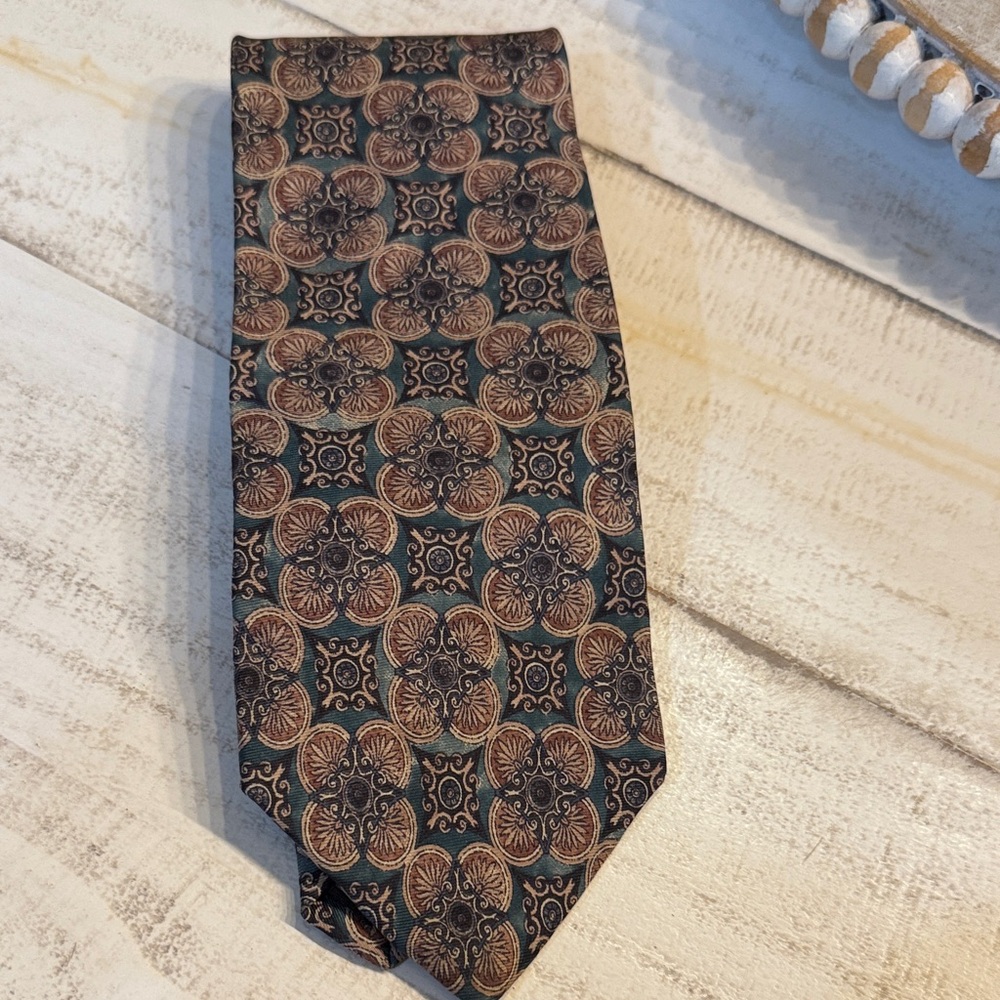 Graham & Lockwood Elegant Brown ,Green &Tan Patterned Men's Tie